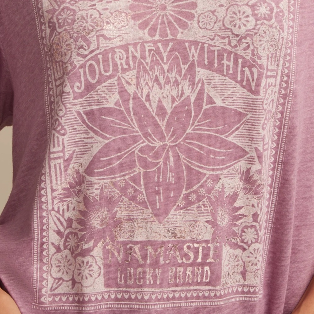 NWT Lucky Brand Tee - Picture 2 of 4